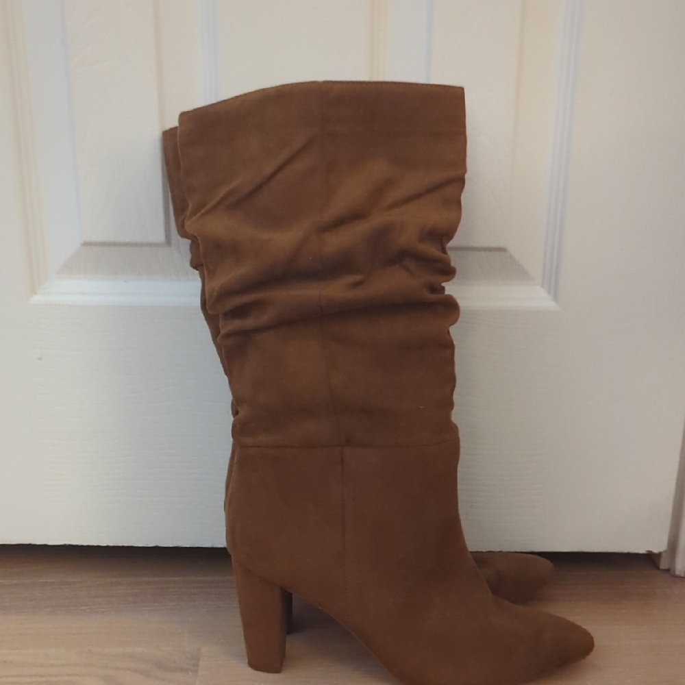 Banana Republic Tan Heeled Boots